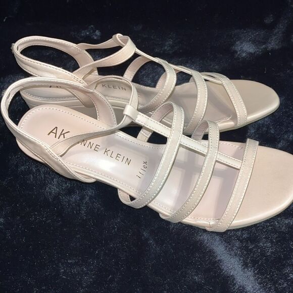 Anne Klein Women's Nude Wedge Sandals - Picture 4 of 10